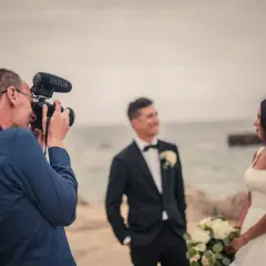 Fotograf czy kamerzysta na wesele? Kluczowy wybór dla pamiątki