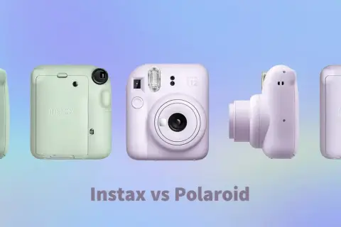 Kilka aparatów Instax, które drukują zdjęcia, w pastelowych kolorach.