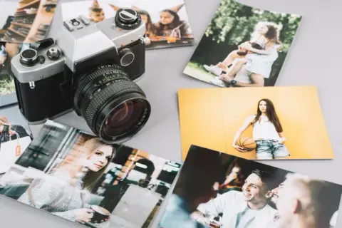 Jak wywołać zdjęcia u fotografa? Praktyczny poradnik krok po kroku