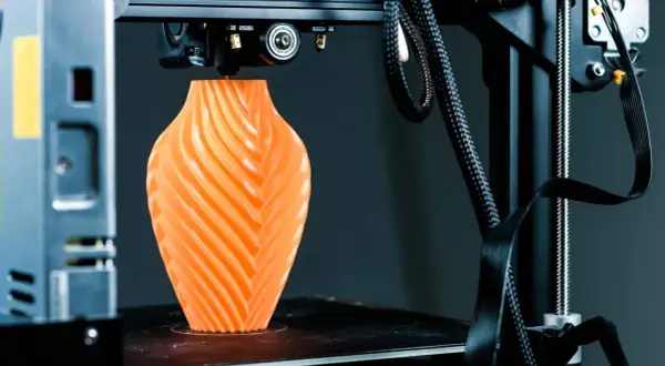 Koszt godziny druku 3D: Jak dokładnie wycenić wydruk?