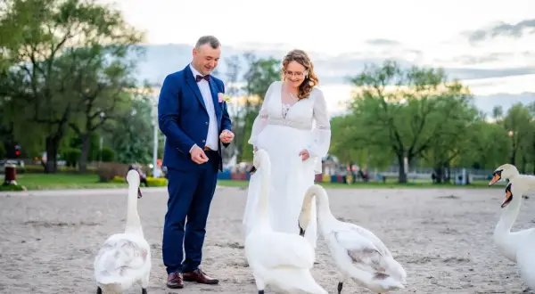 Ile kosztuje fotograf na wesele 2026? Ceny, pakiety i porady