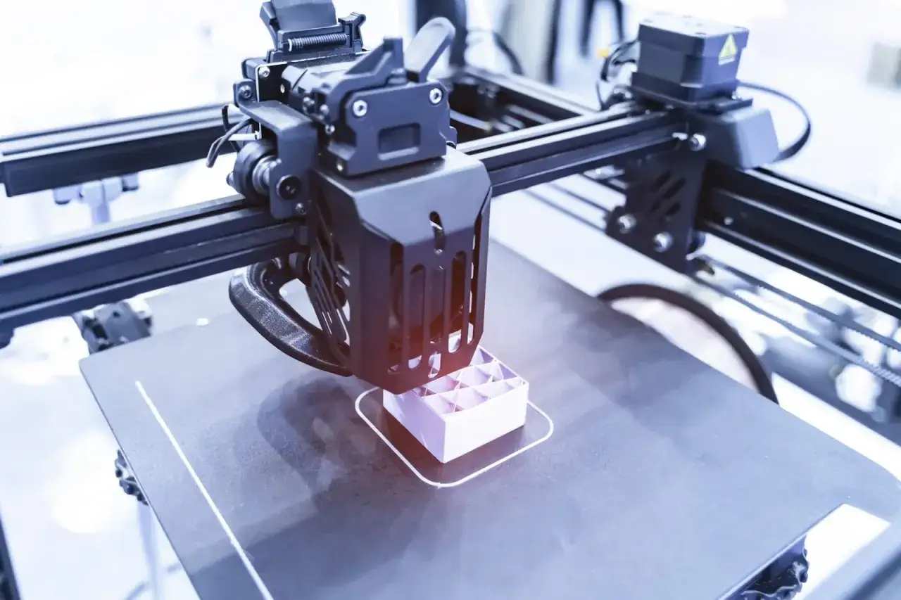 Zdjęcie Do czego drukarki 3D? Zastosowania od przemysłu po dom